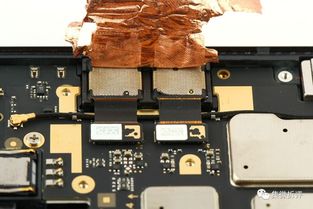 柔派折叠手机拆解揭秘 世界上首款可量产的折叠手机如何实现弯曲与连接